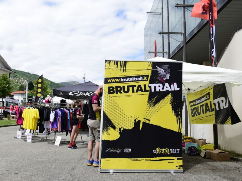 Palazzo e contorno (Mottyno 2021) 1