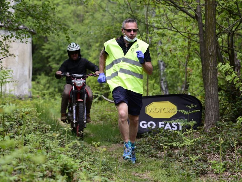 Palazzo e contorno (Mottyno 2021) 1