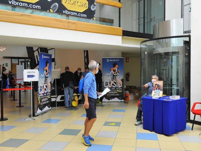 Palazzo e contorno (Mottyno 2021) 1