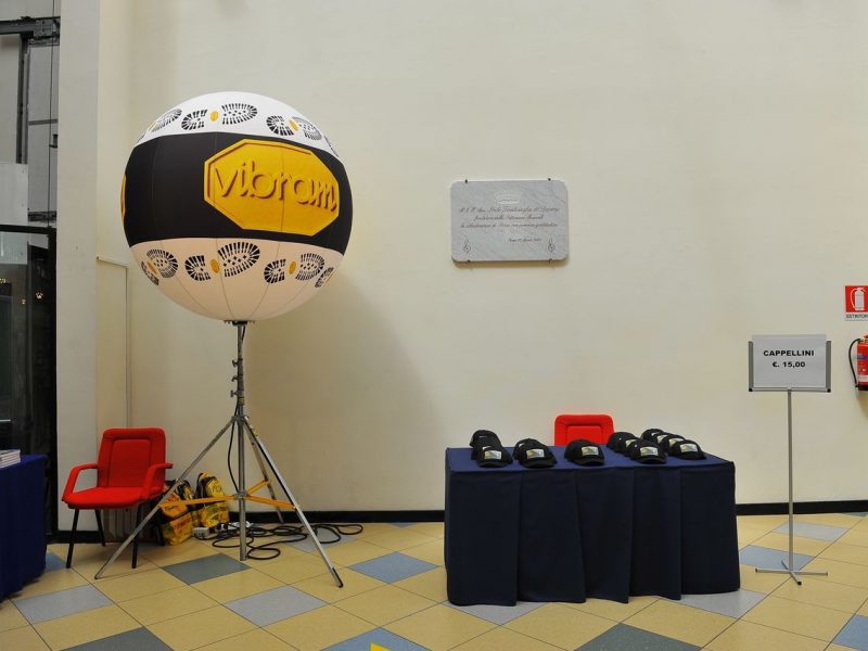 Palazzo e contorno (Mottyno 2021) 1